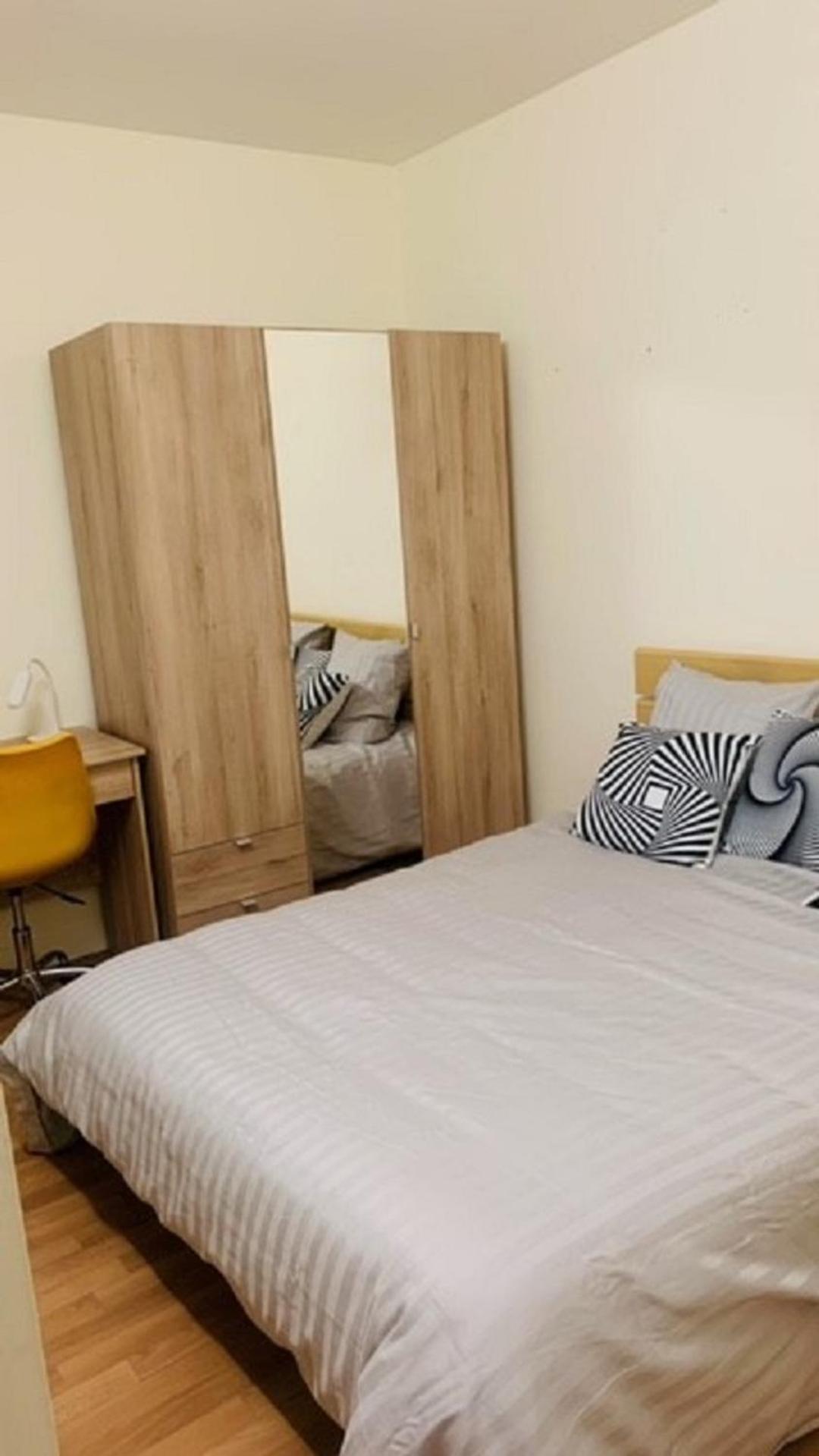 Appartement Calme Et Chaleureux Proche De Paris Курбьовоа Екстериор снимка